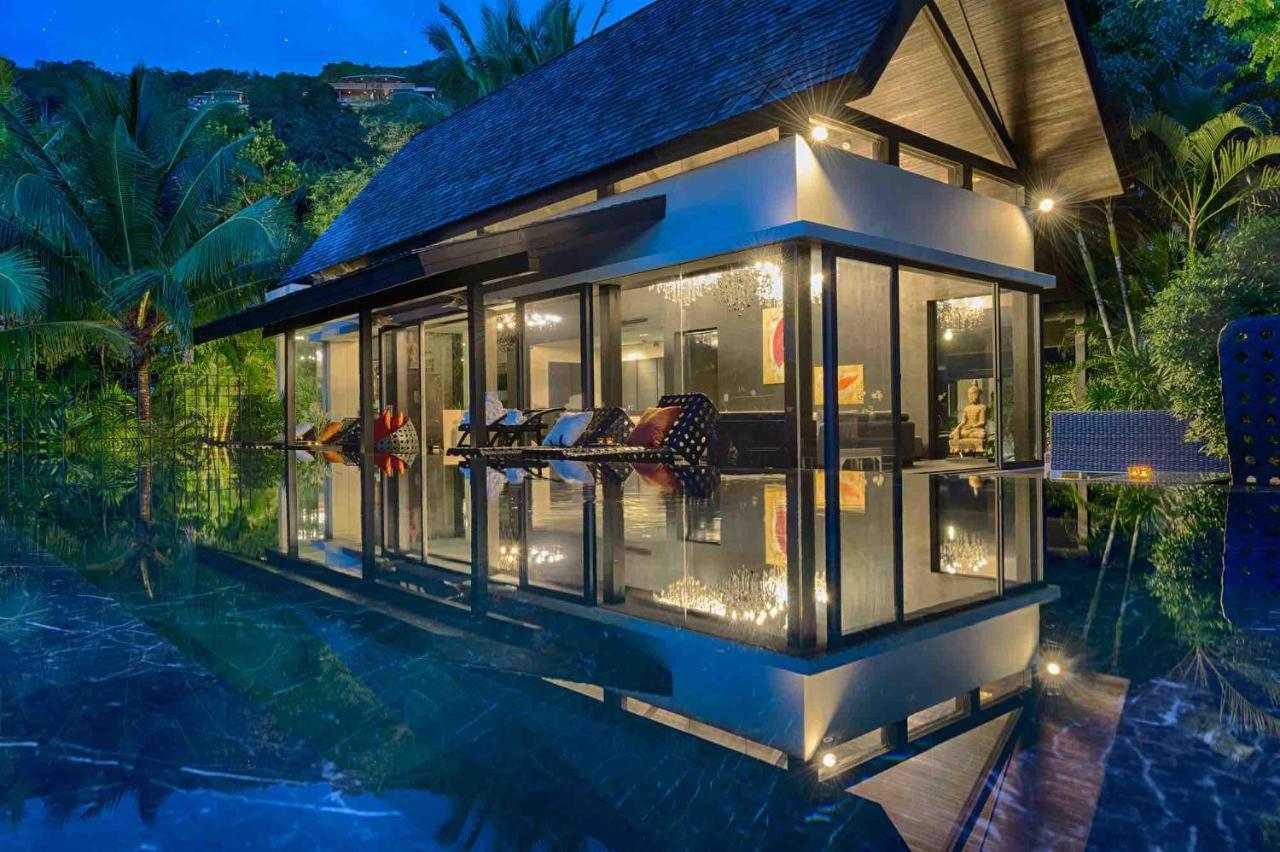 Villa Yang, Private Oceanfront Villa, Kamala-part Kültér fotó
