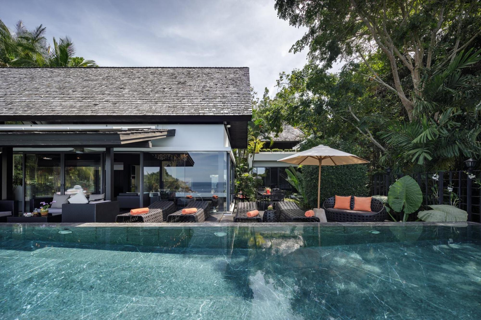 Villa Yang, Private Oceanfront Villa, Kamala-part Kültér fotó